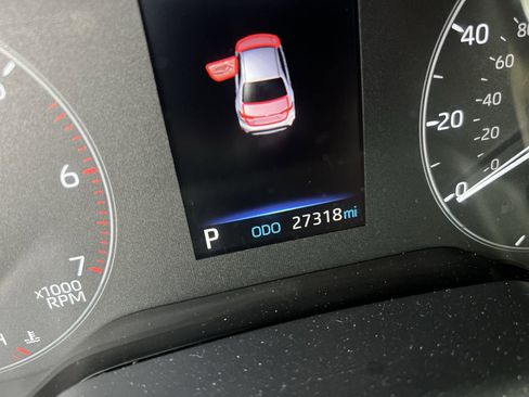 Used 2023 Toyota Corolla LE image 22