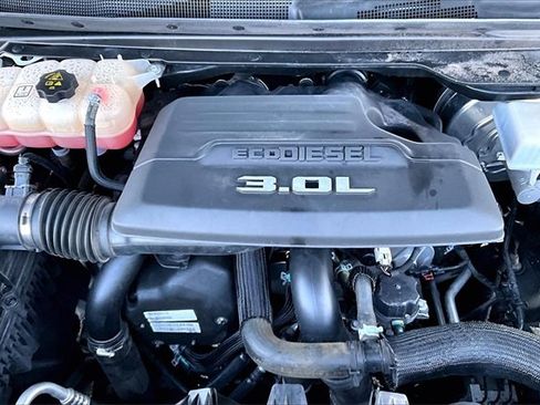 Used 2020 RAM 1500 Limited image 32