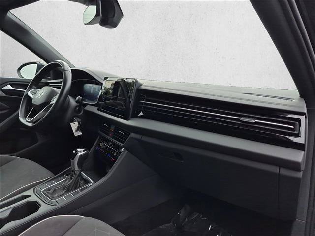 Used 2025 Volkswagen Jetta Sport FWD image 21
