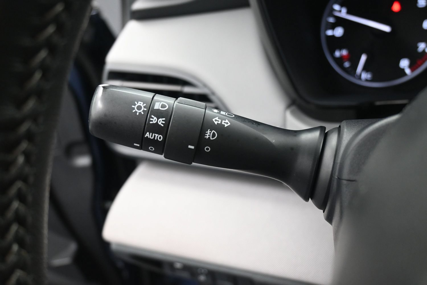 Certified 2025 Subaru Legacy Premium AWD/4WD image 27