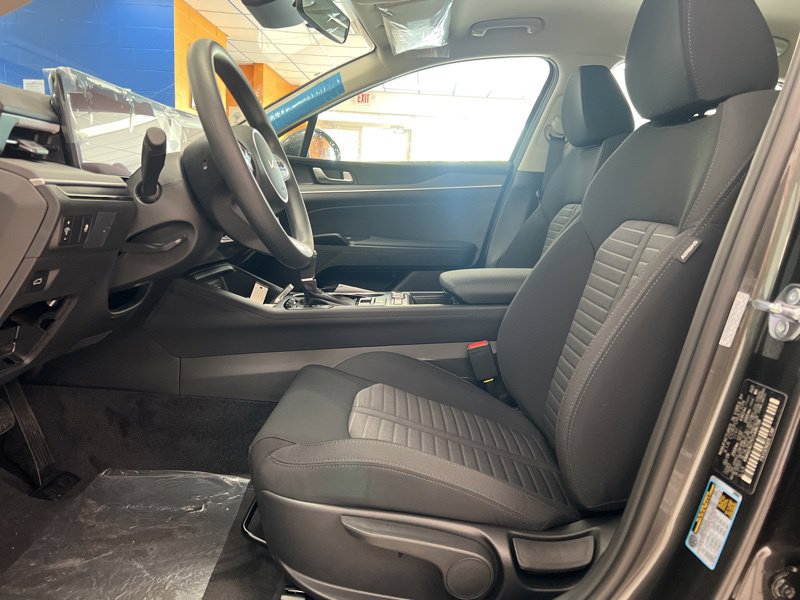 New 2026 Kia K5 LXS FWD image 16