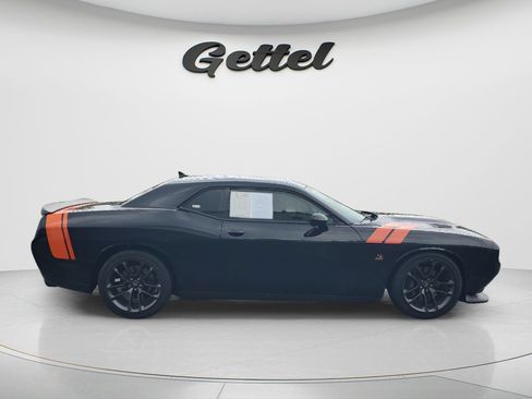 Used 2022 Dodge Challenger R/T Scat Pack w/ Plus Package RWD image 4