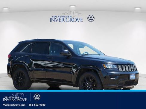 Used 2019 Jeep Grand Cherokee Altitude AWD/4WD image 1