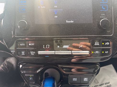 Used 2016 Toyota Prius Two FWD image 12