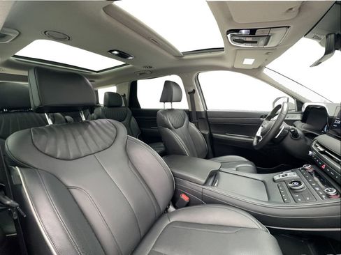Used 2025 Hyundai Palisade Limited FWD image 32