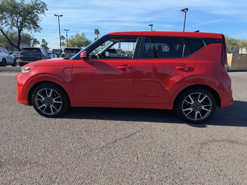 Certified 2022 Kia Soul Turbo image 5