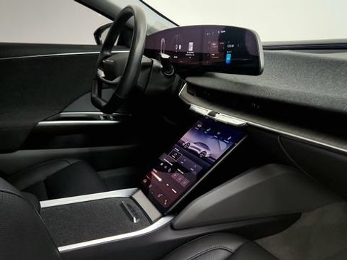 Used 2025 Lucid Air Touring AWD/4WD image 35