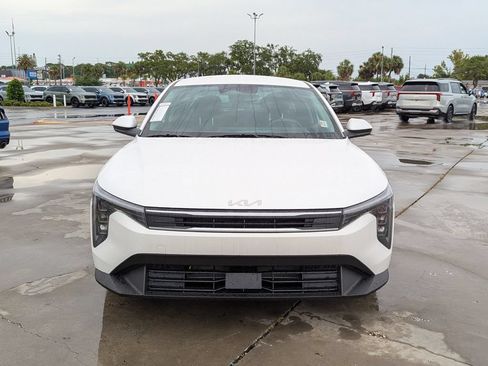 New 2026 Kia K4 FWD image 3