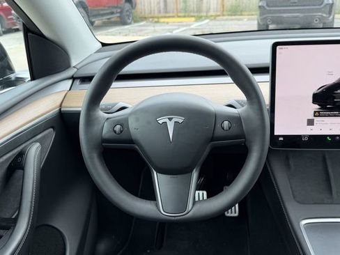 Used 2023 Tesla Model Y Long Range AWD/4WD image 20