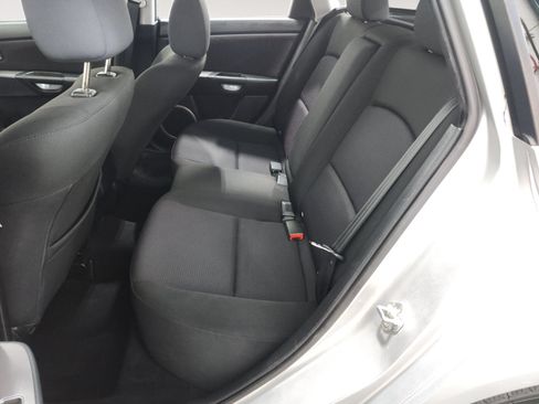 Used 2007 MAZDA MAZDA3 s Touring FWD image 13