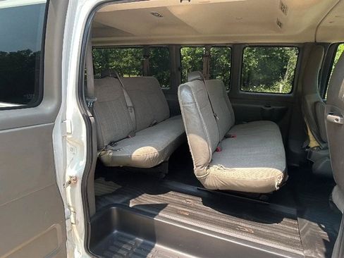 Used 2016 Chevrolet Express 3500 LT w/ LT Preferred Equipment Group RWD image 34