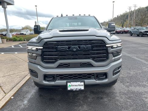 New 2026 RAM 3500 Laramie AWD/4WD image 4