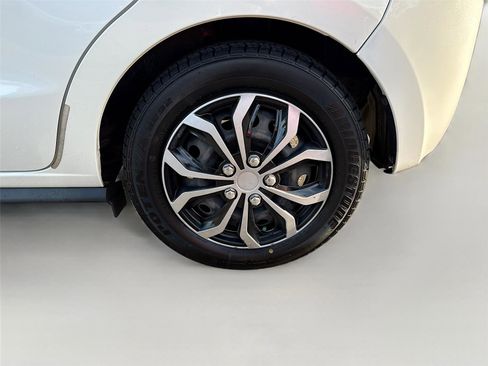 Used 2017 Mitsubishi Mirage ES image 27