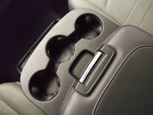 Used 2019 RAM 1500 Classic SLT RWD image 26