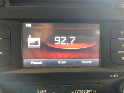 Used 2015 Kia Optima LX w/ LX Convenience Plus Package FWD image 25