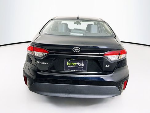 Used 2025 Toyota Corolla LE image 7