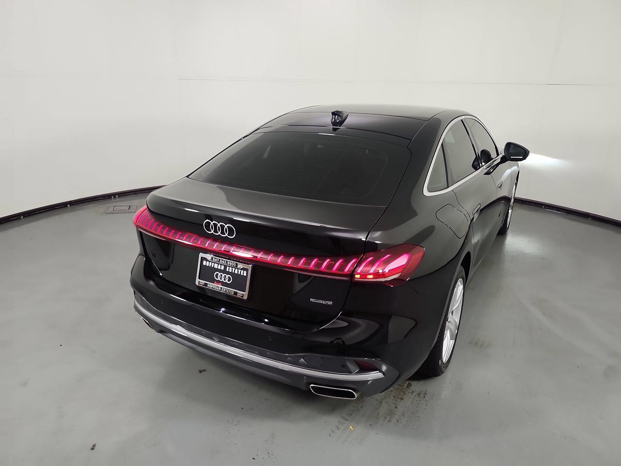 Used 2025 Audi A5 2.0T Premium Plus w/ Premium Plus AWD/4WD image 8