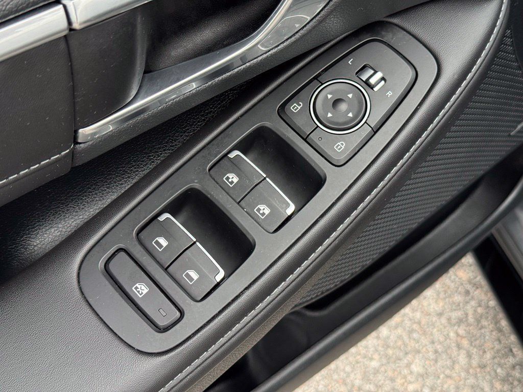 Used 2022 Hyundai Sonata Limited FWD image 26