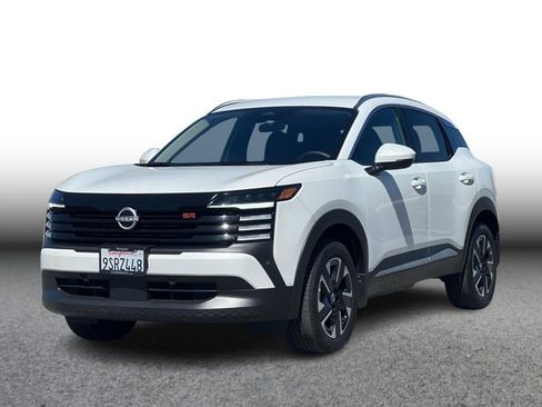 Used 2025 Nissan Kicks SR FWD image 1