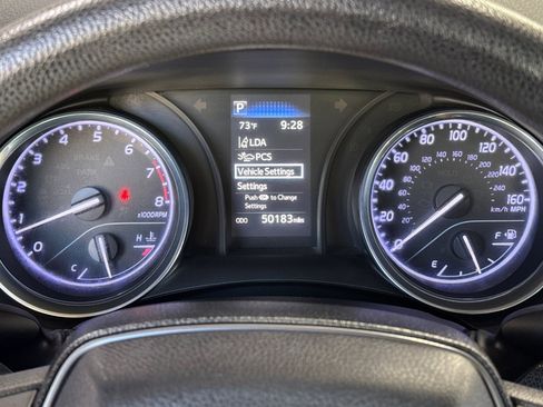 Used 2020 Toyota Camry LE FWD image 21