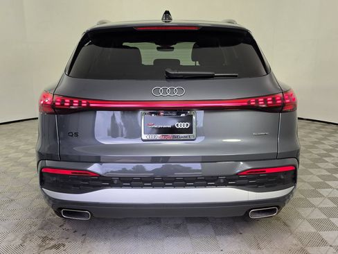 Used 2025 Audi Q5 Premium w/ Convenience Package AWD/4WD image 39
