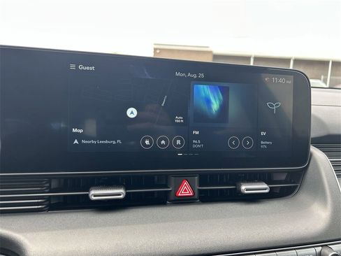 New 2025 Hyundai Ioniq 5 SE image 24