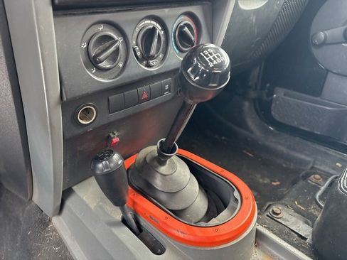 Used 2007 Jeep Wrangler X image 9