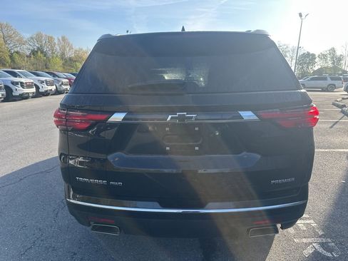 Used 2023 Chevrolet Traverse Premier image 6