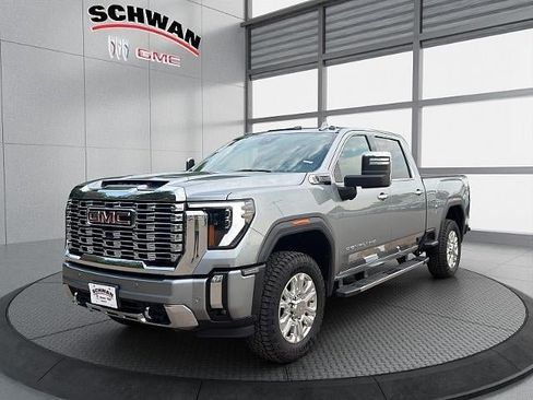 Used 2024 GMC Sierra 2500 Denali w/ Denali Reserve Package AWD/4WD image 11