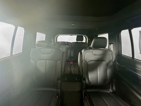 New 2025 Jeep Grand Cherokee L Overland w/ Luxury Tech Group IV image 10