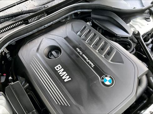 Used 2017 BMW 540i xDrive AWD/4WD image 30