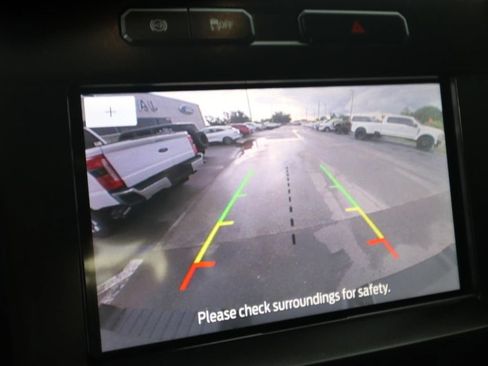 Used 2022 Ford F250 XLT AWD/4WD image 4