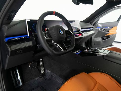Used 2026 BMW M5 Touring AWD/4WD image 29