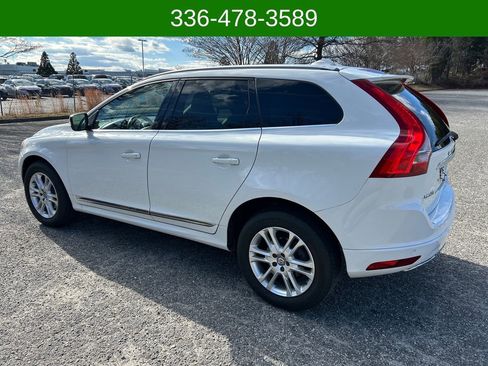Used 2016 Volvo XC60 T5 Premier image 3