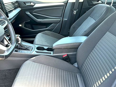 Used 2025 Volkswagen Jetta S FWD image 13