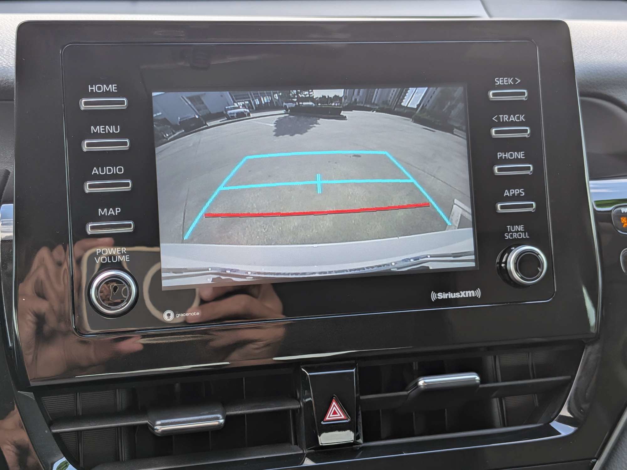 Used 2022 Toyota Camry SE FWD image 19
