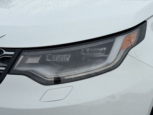 New 2026 Land Rover Discovery Limited Edition AWD/4WD image 9