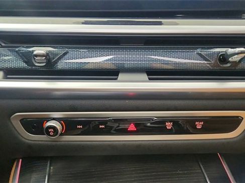 Used 2025 BMW X5 sDrive40i w/ M Sport Package image 55