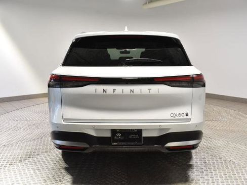 Certified 2026 INFINITI QX60 Luxe w/ Cargo Package AWD/4WD image 9