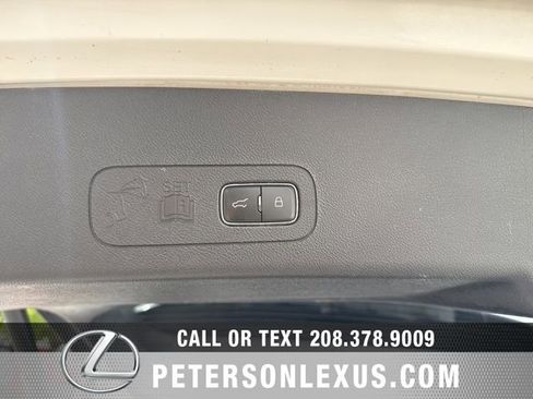 Used 2022 Lincoln Aviator Reserve w/ Equipment Group 201A AWD/4WD image 25