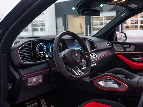 Used 2025 Mercedes-Benz GLE 63 AMG S image 19