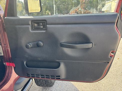 Used 2004 Jeep Wrangler Sport image 18