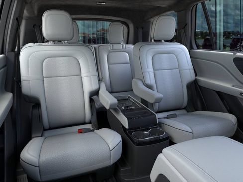 New 2026 Lincoln Aviator Black Label w/ Dynamic Handling Package AWD/4WD image 32