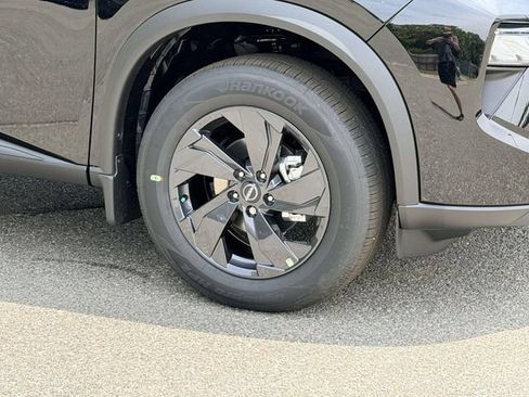 New 2026 Nissan Rogue SV AWD/4WD image 7