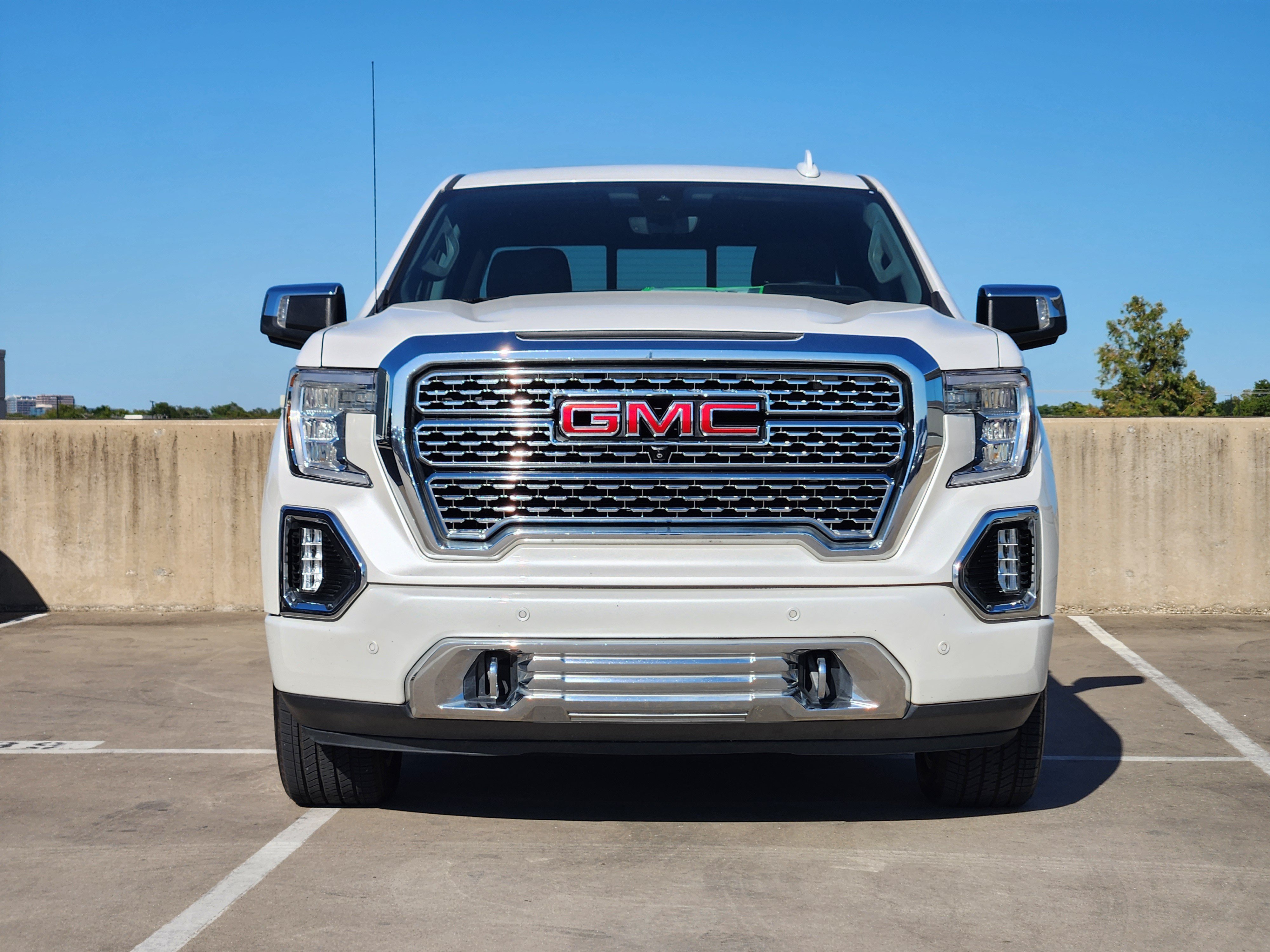 Used 2019 GMC Sierra 1500 Denali w/ Denali Ultimate Package AWD/4WD image 11