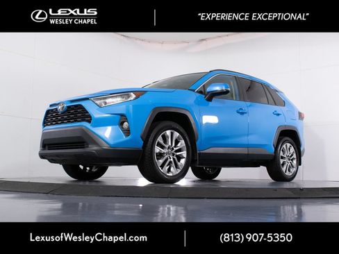 Used 2021 Toyota RAV4 XLE Premium AWD/4WD image 8