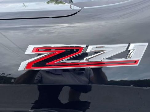Certified 2025 Chevrolet Silverado 1500 LTZ AWD/4WD image 9