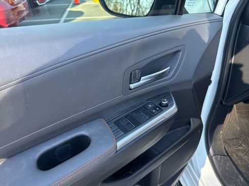 Used 2023 Toyota Sienna XSE image 15