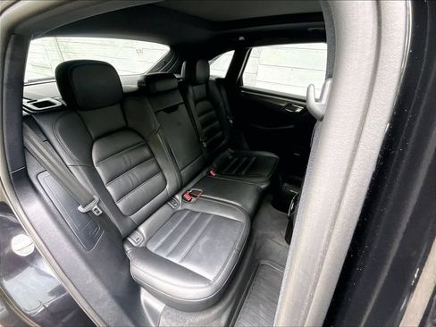 Certified 2022 Porsche Macan GTS AWD/4WD image 21