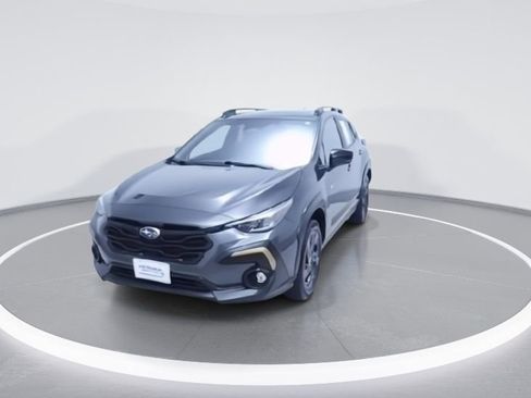 Used 2025 Subaru Crosstrek 2.5i Sport AWD/4WD image 3
